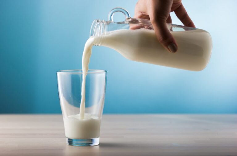 7 Sorprendentes Beneficios De Dejar La Leche De Vaca Para Tu Salud Benefipedia 